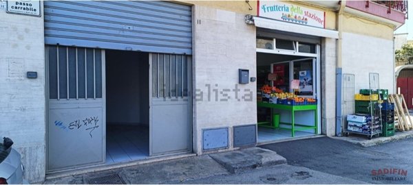 locale commerciale in vendita a Modugno