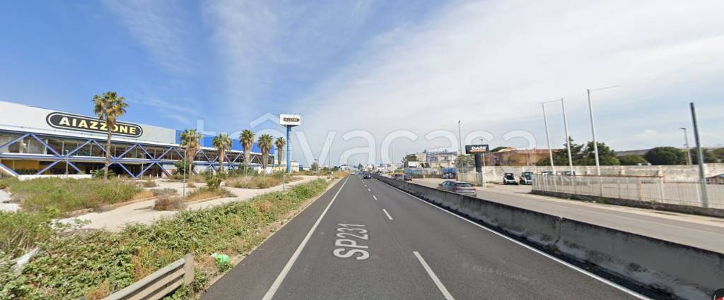 locale commerciale in vendita a Modugno