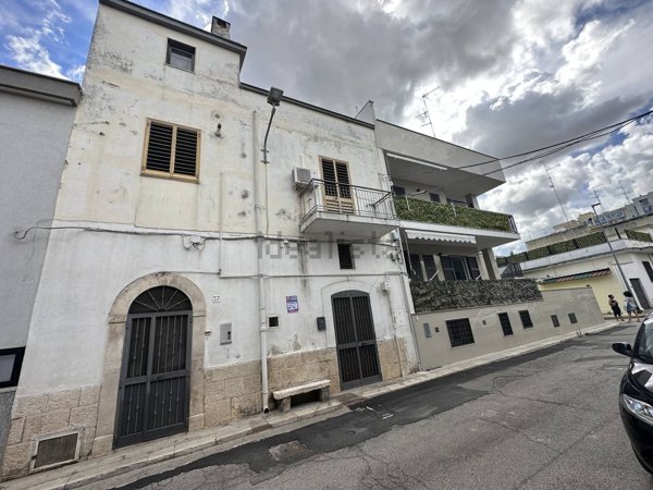 casa indipendente in vendita a Modugno