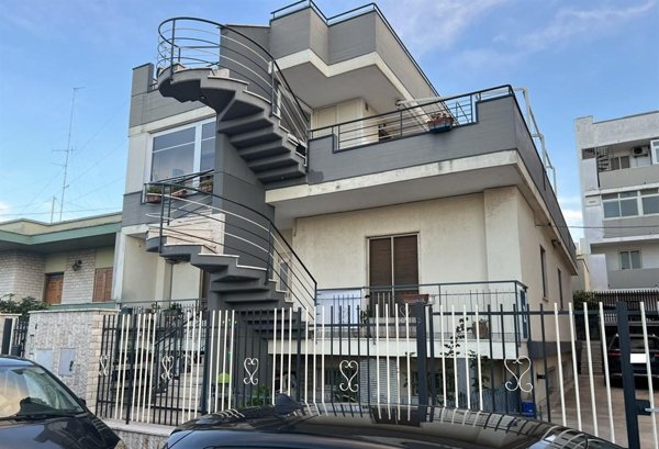 casa indipendente in vendita a Modugno