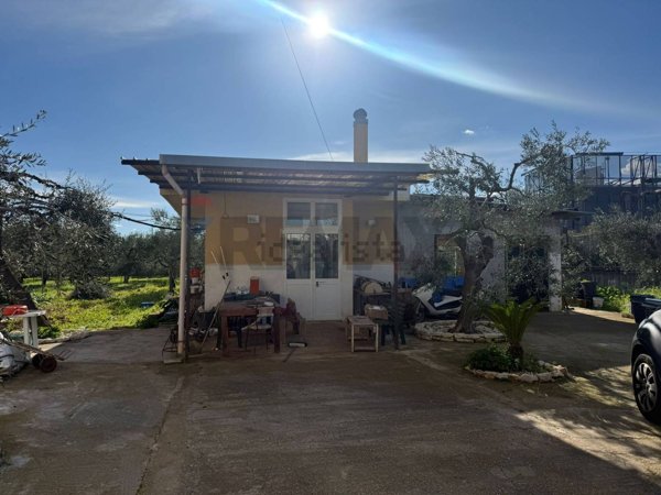 casa indipendente in vendita a Modugno