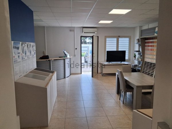 ufficio in vendita a Modugno