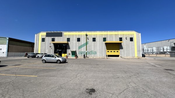 capannone in vendita a Modugno