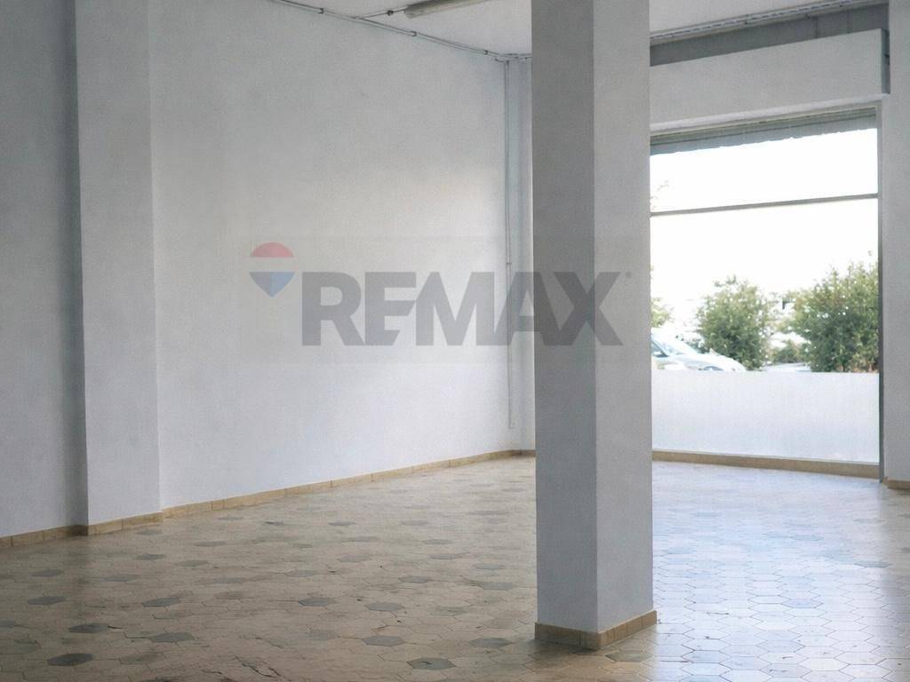 negozio in vendita a Modugno