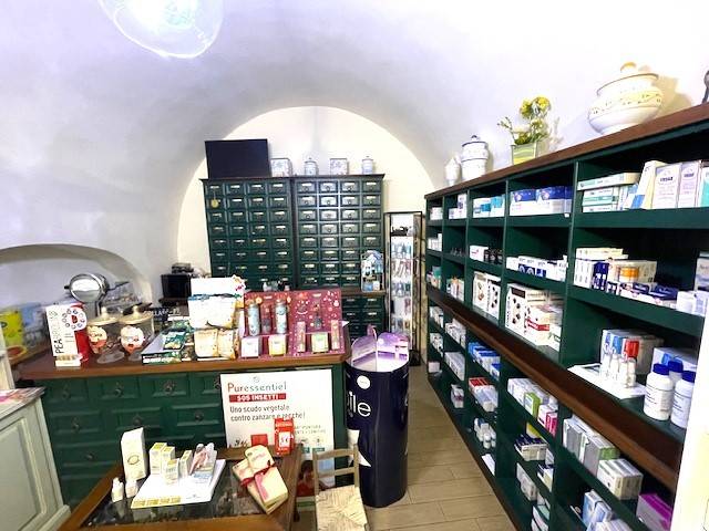 negozio in vendita a Modugno