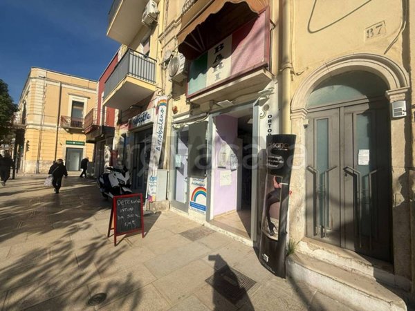negozio in vendita a Modugno