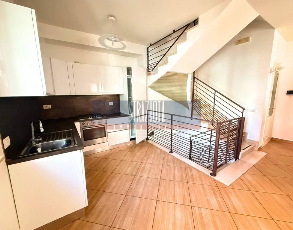 casa indipendente in vendita a Modugno