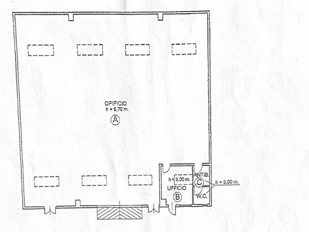 locale commerciale in vendita a Modugno