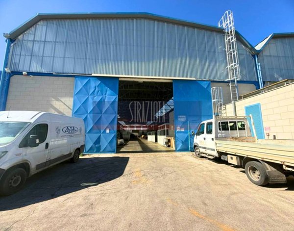 capannone in vendita a Modugno