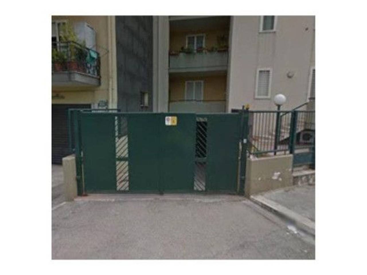 negozio in vendita a Modugno