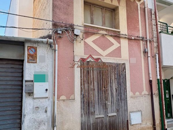 locale commerciale in vendita a Modugno