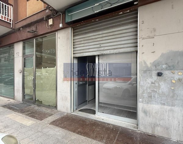 locale commerciale in vendita a Modugno