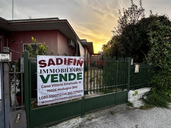 casa indipendente in vendita a Modugno