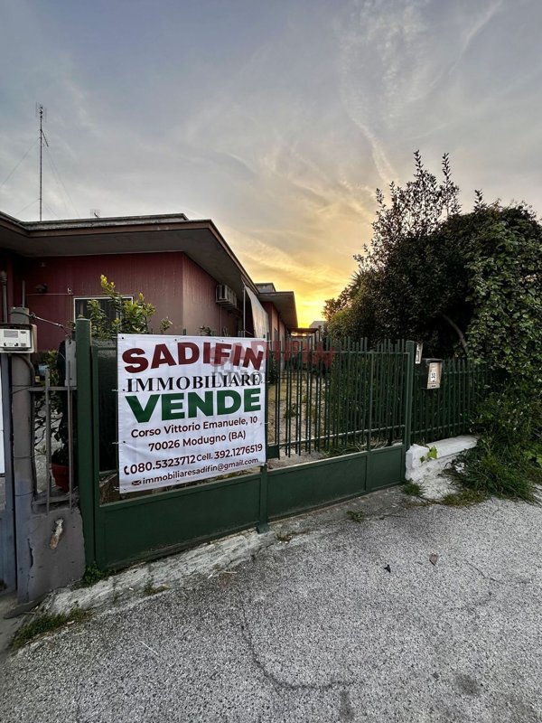 casa indipendente in vendita a Modugno