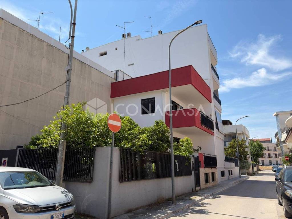 casa indipendente in vendita a Modugno