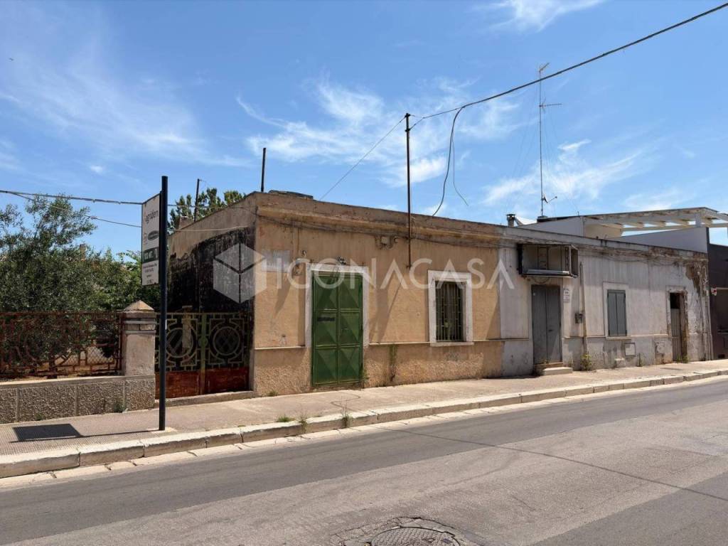 intera palazzina in vendita a Modugno