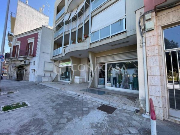 negozio in vendita a Modugno