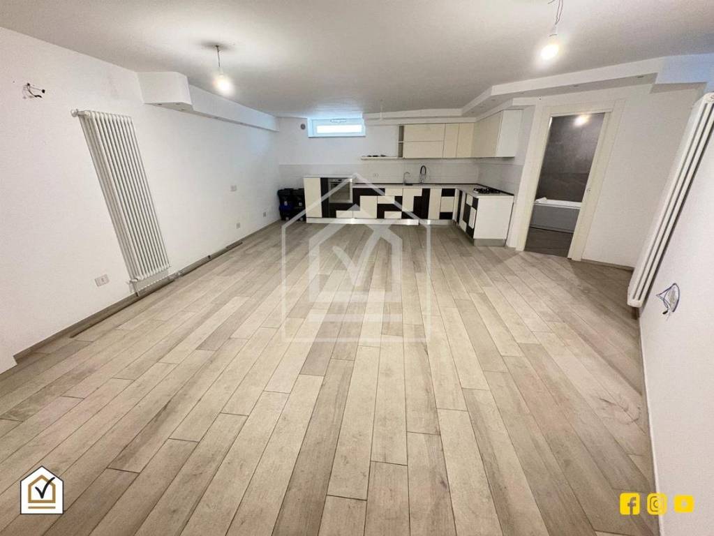 casa indipendente in vendita a Modugno