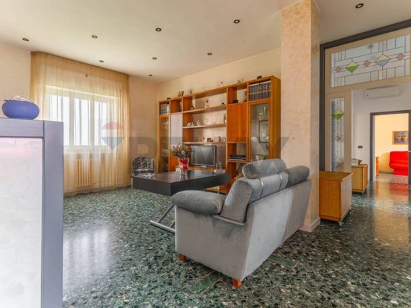 appartamento in vendita a Modugno in zona Capo Scardicchio