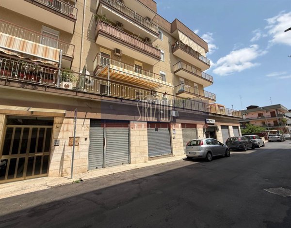 locale commerciale in vendita a Modugno