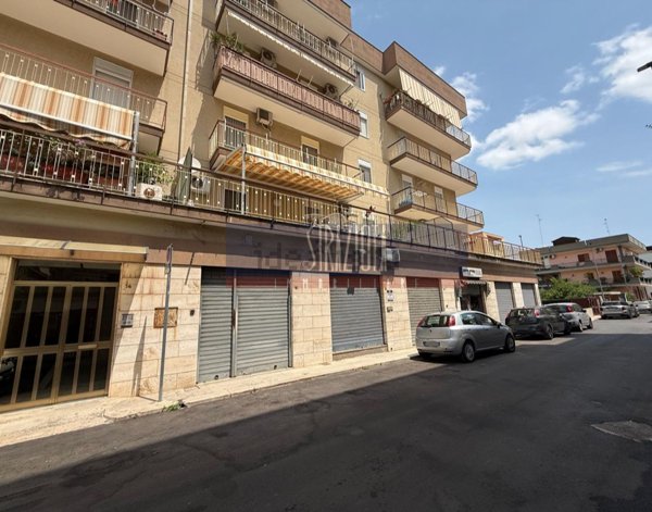locale commerciale in vendita a Modugno