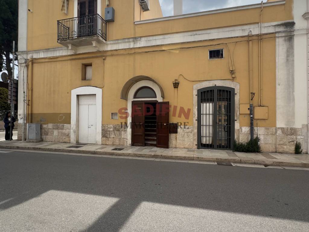 intera palazzina in vendita a Modugno