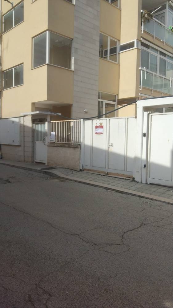 box auto in vendita a Modugno