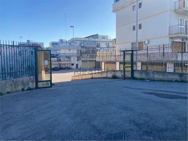 box auto in vendita a Modugno