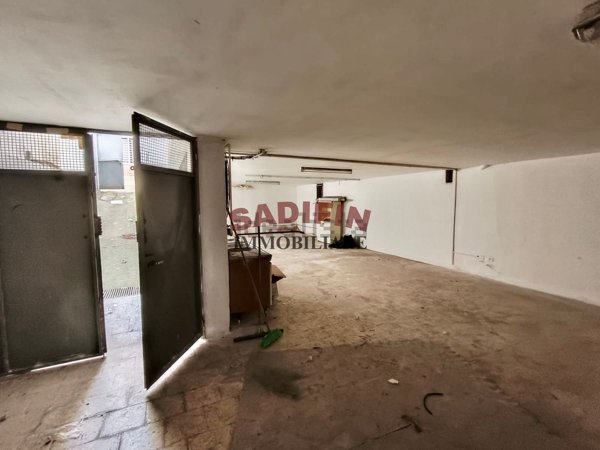 box auto in vendita a Modugno