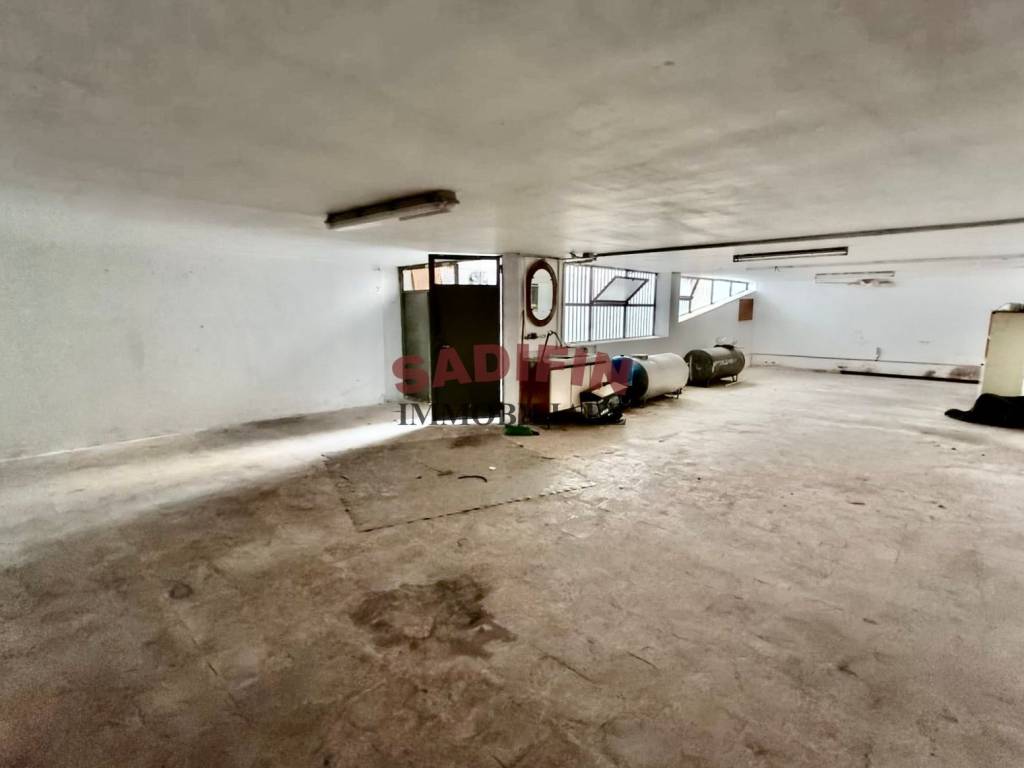 box auto in vendita a Modugno
