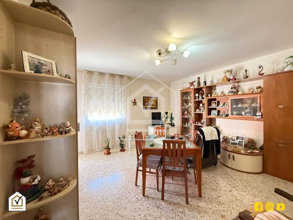 appartamento in vendita a Modugno in zona Capo Scardicchio
