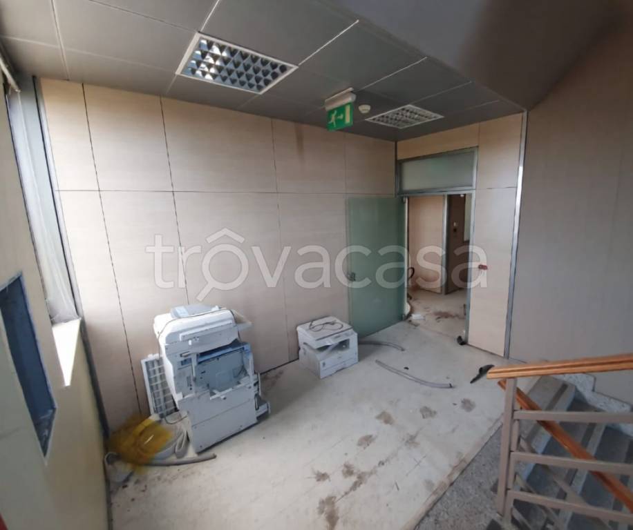 locale commerciale in vendita a Modugno