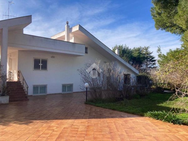 casa indipendente in vendita a Mola di Bari