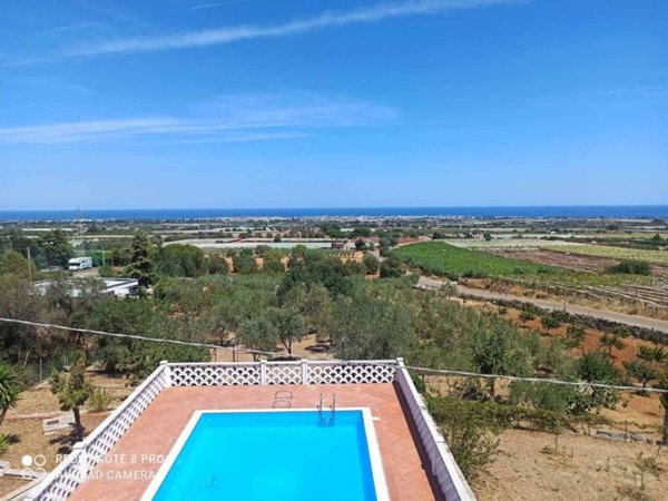 casa indipendente in vendita a Mola di Bari