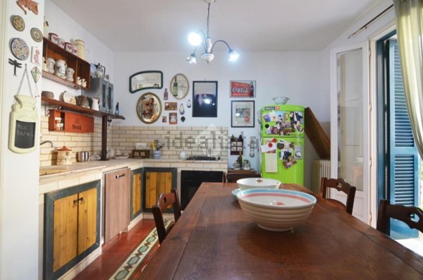 casa indipendente in vendita a Mola di Bari
