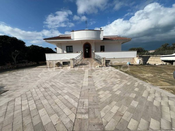casa indipendente in vendita a Mola di Bari