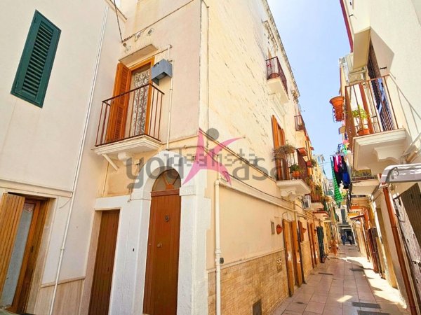 pentavano in vendita a Mola di Bari