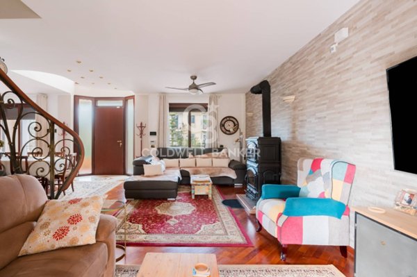 casa indipendente in vendita a Mola di Bari