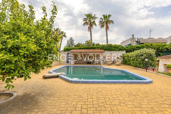 villa in vendita a Mola di Bari