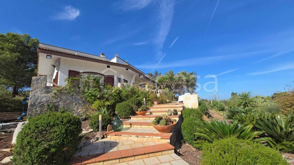 casa indipendente in vendita a Mola di Bari