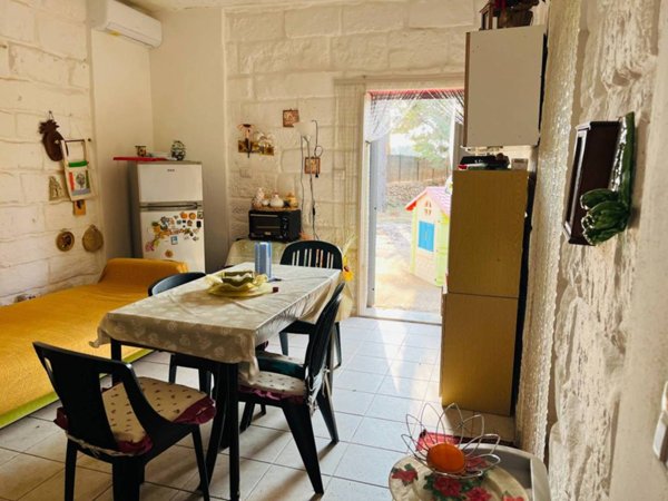 casa indipendente in vendita a Mola di Bari