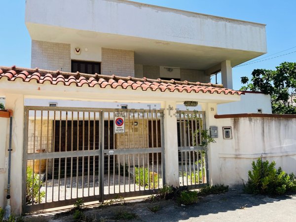 casa indipendente in vendita a Mola di Bari