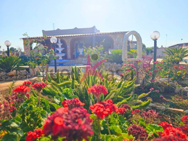 casa indipendente in vendita a Mola di Bari