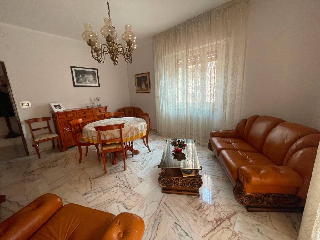appartamento in vendita a Mola di Bari