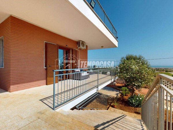 casa indipendente in vendita a Mola di Bari