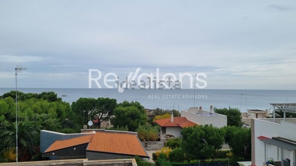 casa indipendente in vendita a Mola di Bari in zona Cozze