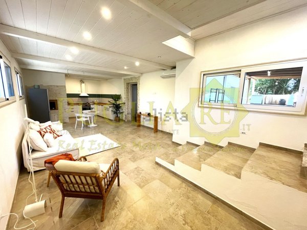 casa indipendente in vendita a Mola di Bari