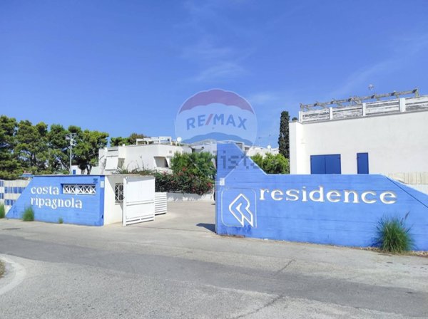 casa indipendente in vendita a Mola di Bari in zona Cozze