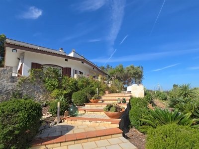 casa indipendente in vendita a Mola di Bari