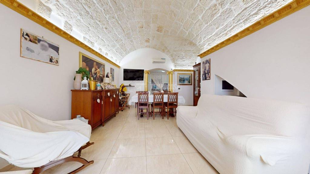 casa indipendente in vendita a Mola di Bari